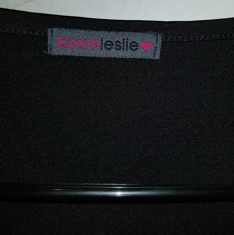 Shirt - Picture 3 of 4
